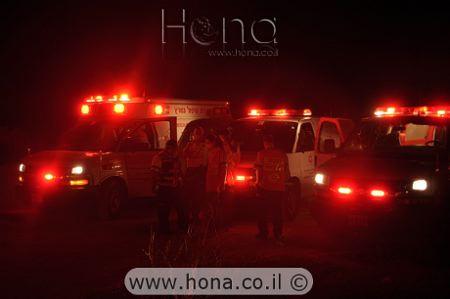 Ambulances utilisées lors de l’incendie de forêt du Carmel. Photo incendie Carmel - décembre 2010